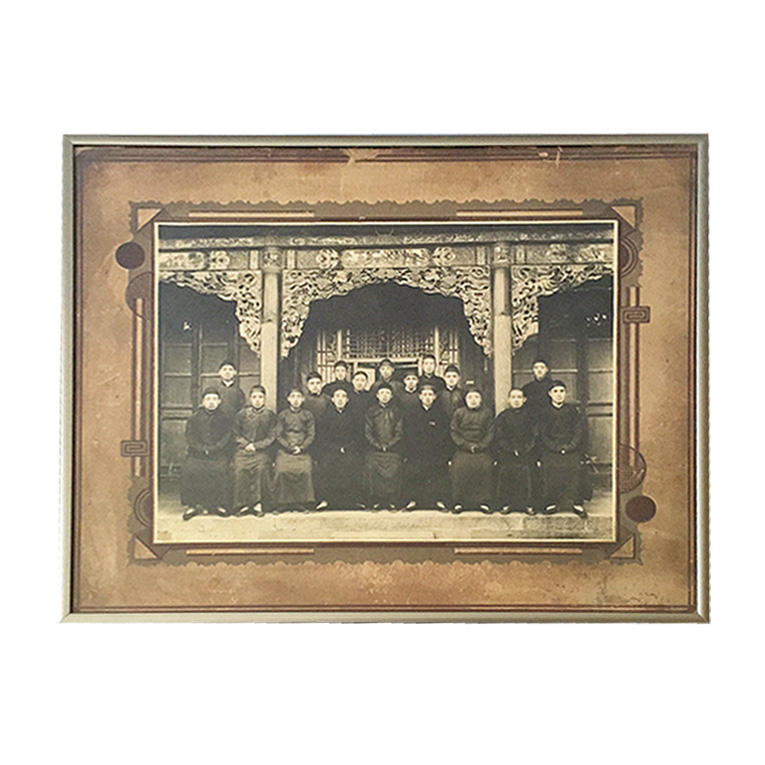 Fotografía antigua enmarcada