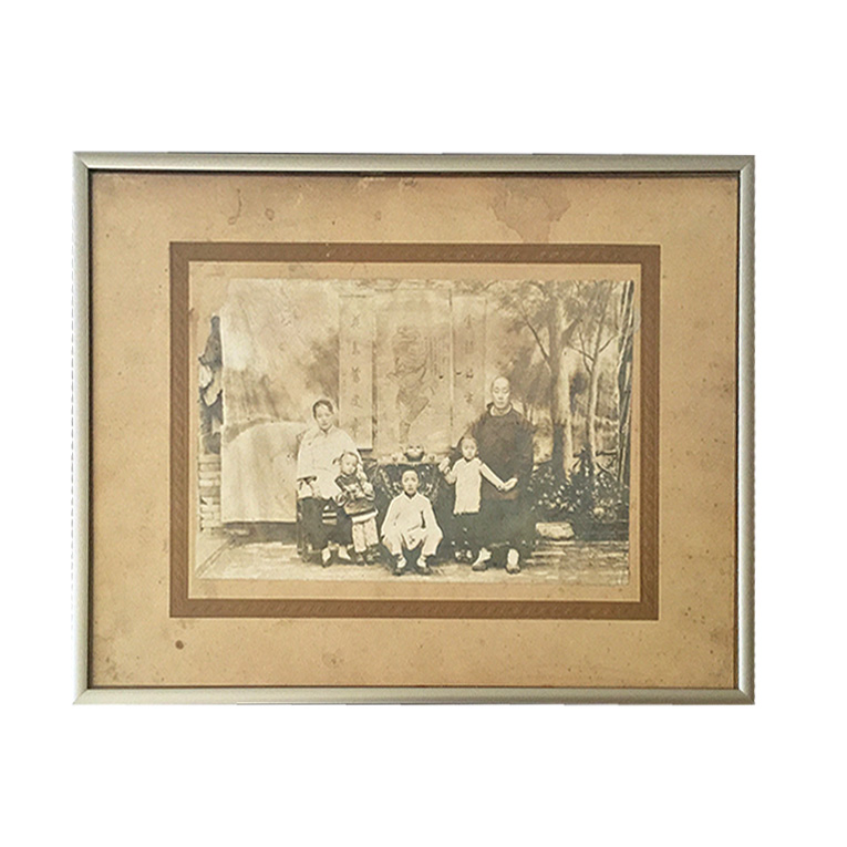 Fotografía antigua enmarcada