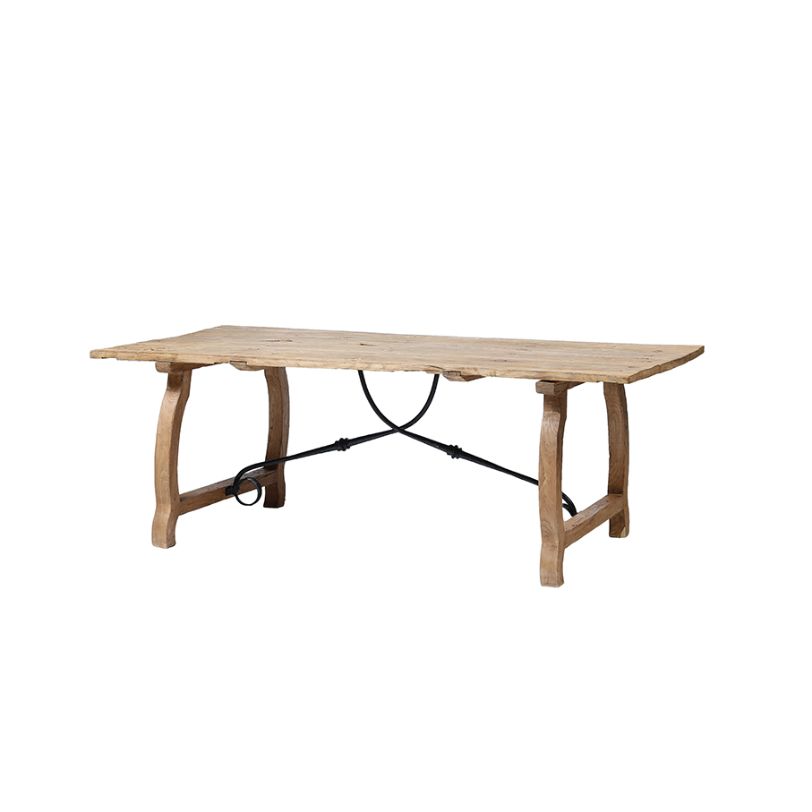 Mesa comedor con apliques en forja