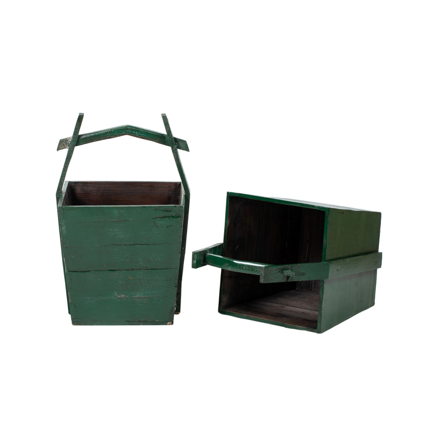 Cubo verde con asa