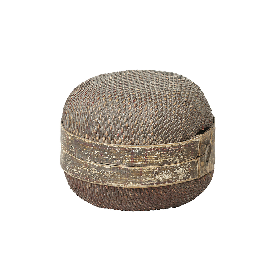 Cesta con tapa
